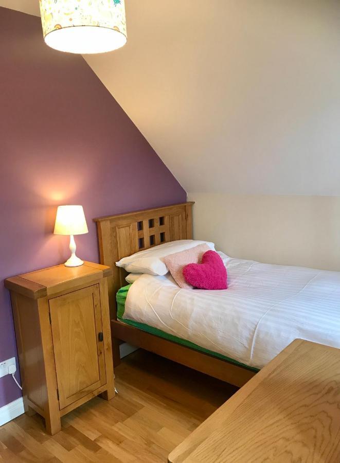 Red Deer Cosy Apartment in Letterfrack Connemara Buitenkant foto