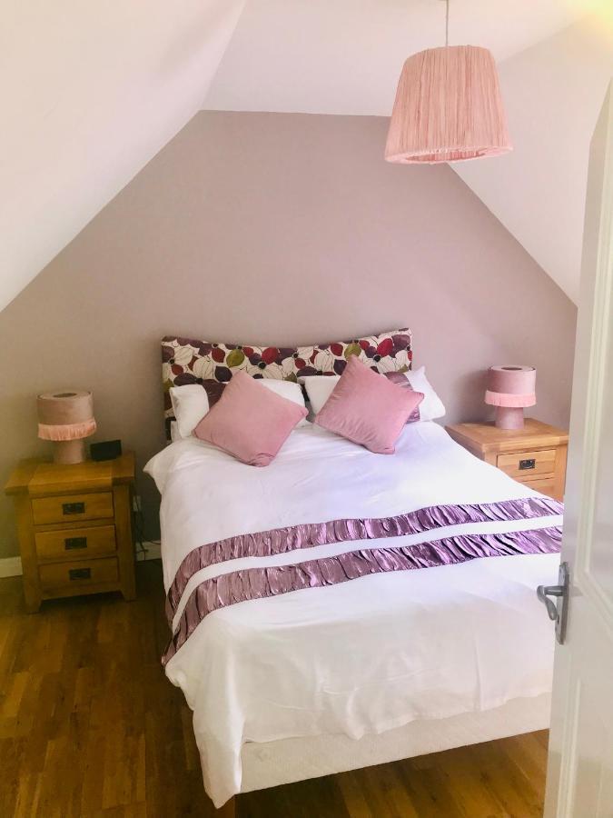 Red Deer Cosy Apartment in Letterfrack Connemara Buitenkant foto